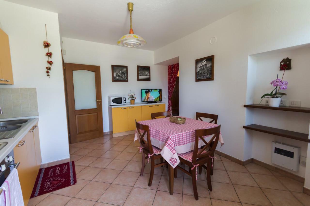 Vistarelax Apartment อาออสตา ภายนอก รูปภาพ