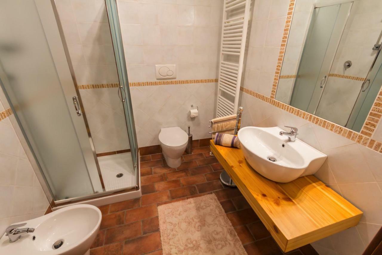 Vistarelax Apartment อาออสตา ภายนอก รูปภาพ