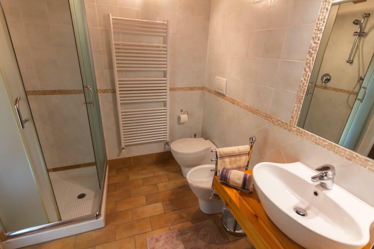 Vistarelax Apartment อาออสตา ภายนอก รูปภาพ